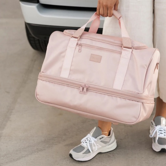 CALPAK- NEW WITH TAGS - Picture 3 of 8